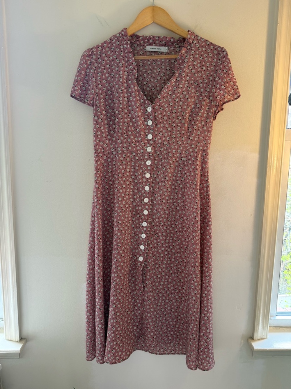 Vintage-Inspired Button-Front Mauve Floral Midi Dress
